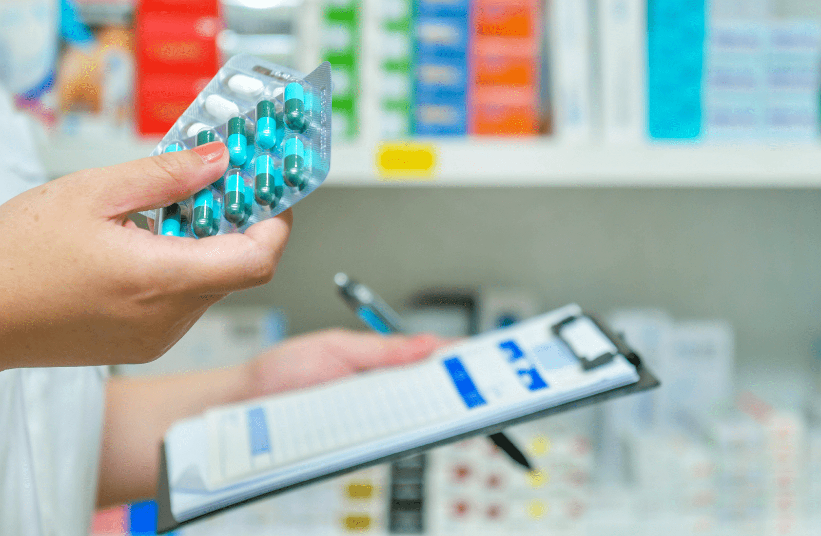 Why Choosing a Local Pharmacy Near Me Is Better for Your Health